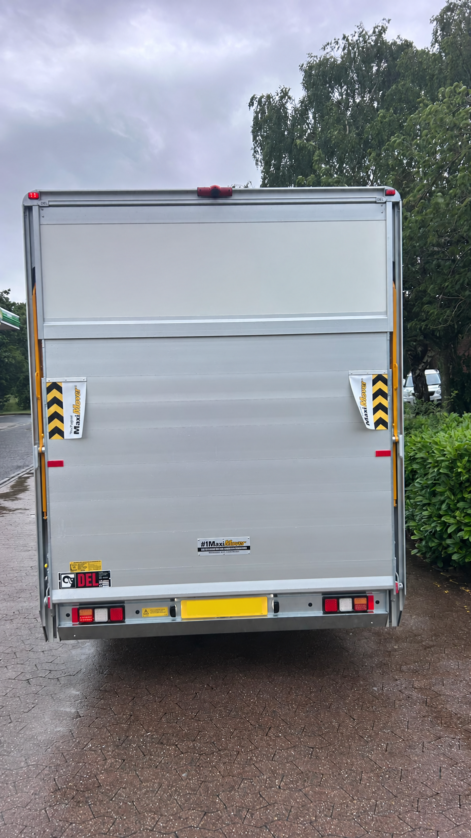 Large Tail Lift stowed